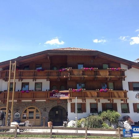 Landhaus Engadin Hotel Nauders Eksteriør billede